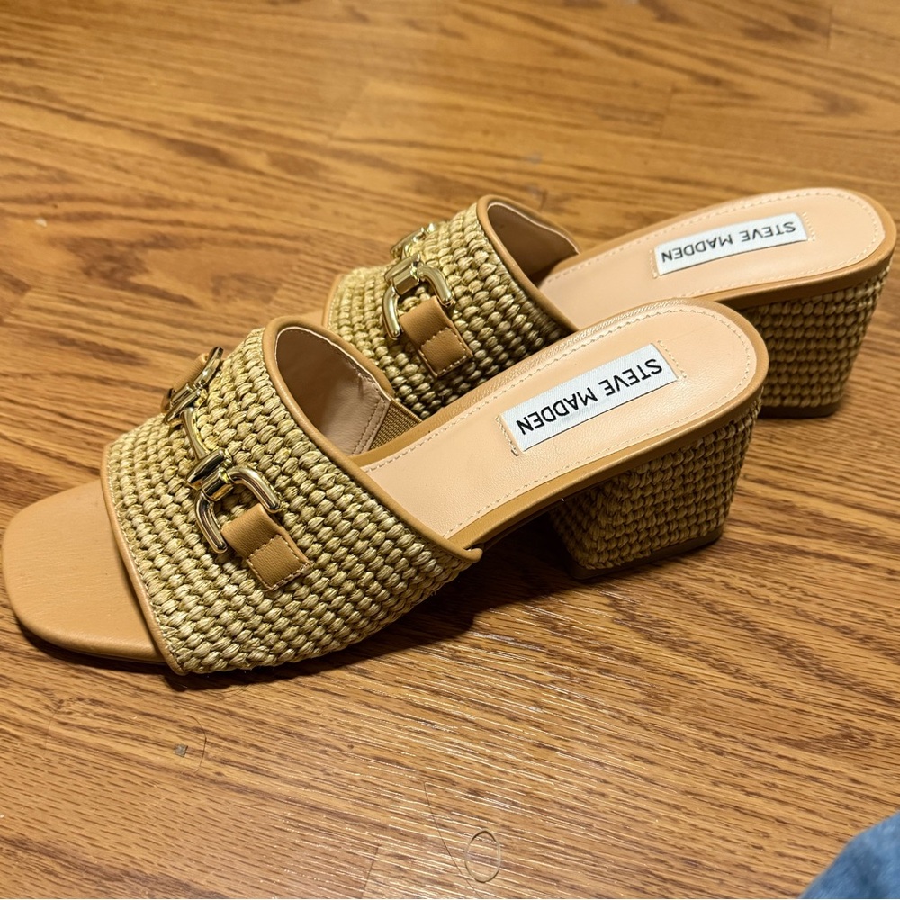 Steve Madden Beige Woven Block Heel Mules